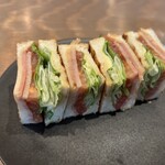 エミリー・フローゲ - 