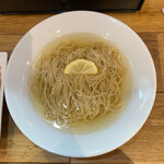 麺と向かって鰹 - 