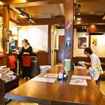 讃岐うどん 今雪 - 1人用大テーブル席