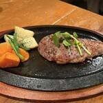 こっこのすけ - 鉄板焼きのステーキ