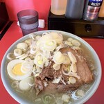 ラーメン 富士丸 - 背脂煮干しラーメン少なめ300g 背脂少なめ申告。