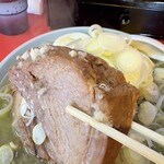 ラーメン 富士丸 - 今日も迫力豚！