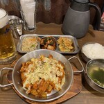 韓国酒場コッキオ Whity梅田店 - チーズタッカルビ定食