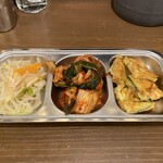 韓国酒場コッキオ Whity梅田店 - パンチャン