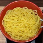 吉野家 - 別皿で提供される麺
