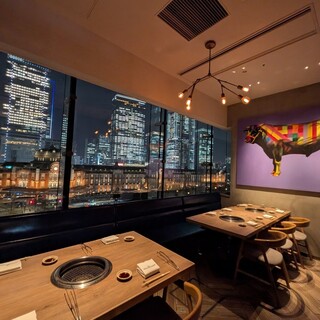 6名〜10名席。
                                          個室貸切は別途お問い合わせください。