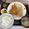 食堂 愛津屋
