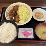 七輪炭火焼肉・ホルモン かりん亭 長岡永田店 - 牛カルビ定食（ライス大盛）1300円