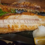 魚とめし かねむ食堂 - ｢縞ほっけ焼｣骨を取ったの図！