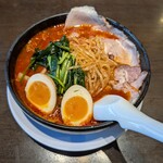 来来亭 - 料理写真:旨辛麺MAX+チャーシュー。ニラが良い仕事してる激ウマラーメン。