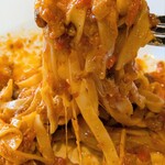 ジョリーパスタ - 料理写真:フィットチーネ　モッツァレラチーズの感動ボロネーゼ¥1,309