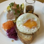 ブルー・ブリック・ラウンジ - 