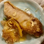 角平 - かつ煮をシェア。　この厚みでとても柔らか。