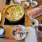 薬膳火鍋 真巴石 - 