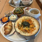 FUKUSIA - 牡蠣とシーフードの白みそグラタンプレート