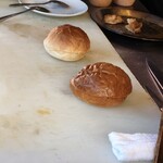 Suns Burger - バンズ（R）と（L）