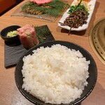 赤身肉じゃんか中目店 - 