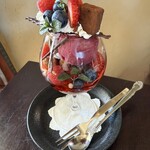 カフェ・ド・ラパン - 生チョコ落ちそう　可愛いルビーチョコも