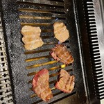 焼肉・ホルモンにくろう - 