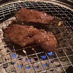 和牛ホルモン一頭買い うしはち - 