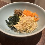 和牛ホルモン一頭買い うしはち - 