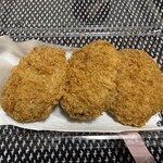 セブンイレブン - 料理写真:『北海道産じゃがいもの牛肉コロッケ』（54円）です｡