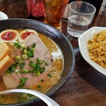 博多豚骨うまか丸 - 