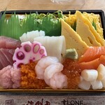 すしONE - 料理写真:十種の生ちらし