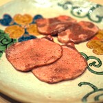 西麻布けんしろう - 塩焼物、厳選脱水タン、厳選タンカルビ