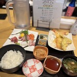 ぬる燗佐藤 - 天刺御膳(天ぷらとお刺身のセット)(税込2,480円)