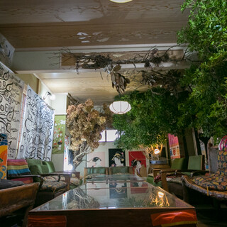 4階建ての個性豊かな空間◆隠し部屋や和室、会員制バーも