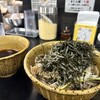 なぜ蕎麦にラー油を入れるのか。  富士店
