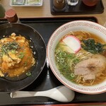 そば処 弥七 - 中華そば、あんかけかつ丼小