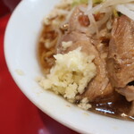 ラーメン二郎 - ニンニク少し