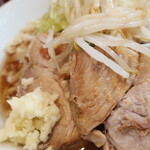 ラーメン二郎 - この日の豚