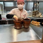 築地 銀だこ - 焼き上げに 青のり、ソース、かつお節 たっぷり⟡.·ありがとうございます!(´▽｀)