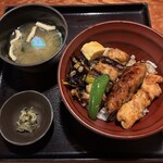 鳥元 - 焼鳥丼