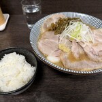 灼味噌らーめん 八堂八 - 