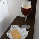 coffee house takizawake - アイスコーヒー（期間限定コロンビア グレープ）（1050円） メープルクッキー（470円）