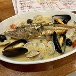 イタリアン酒場 Esto. - ほうぼうのアクアパッツァを注文