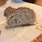 bricolage bread & co. - クロワッサン(断面)