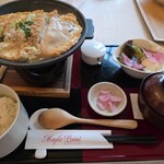 メイプルポイントゴルフクラブ　レストラン - 