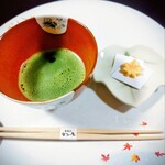 坐忘庵 - お抹茶　お茶菓子（和三盆）