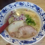 貝出汁らぁ麺 虎武 - 塩ラーメン¥950