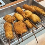 鈴屋 - とり　紅生姜　はも　まぐろ　きす　しいたけ　かき　　小エビ　　