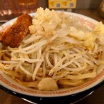 ラーメン☆ビリー 宇都宮ゆいの杜店 - 豚ラーメン、麺量並200g、野菜普通、アブラあり、にんにくあり
