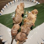 秘伝手羽先唐揚げと地鶏 焼き鳥 和個室 居酒屋 鳥心 横浜駅前店 - 