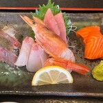 魚まん - 刺身盛り定食