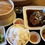 中国料理 隆 - 1枚肉の黒酢の酢豚ランチ