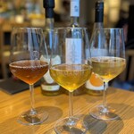 ピッツェリア トラットリア ダ オカピート - オレンジワイン飲み比べ